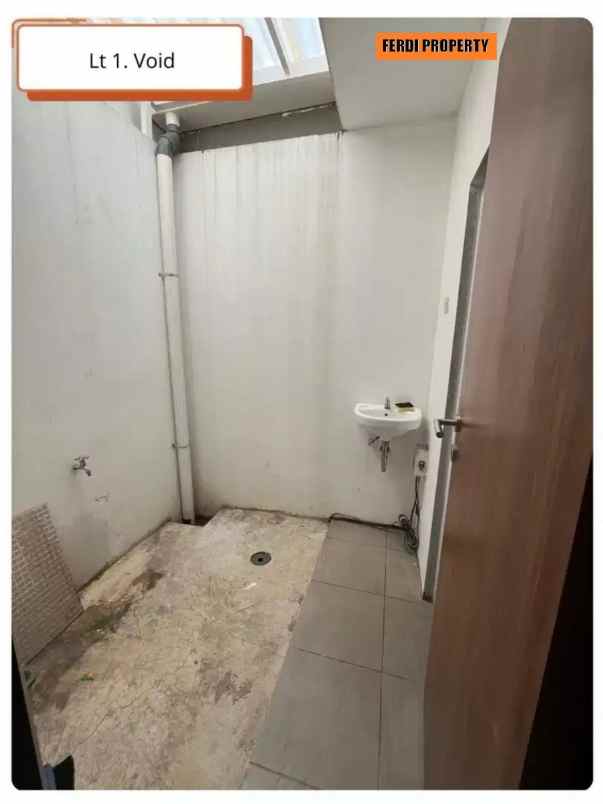 rumah minimalis cantik 2 lantai siap huni cibubur