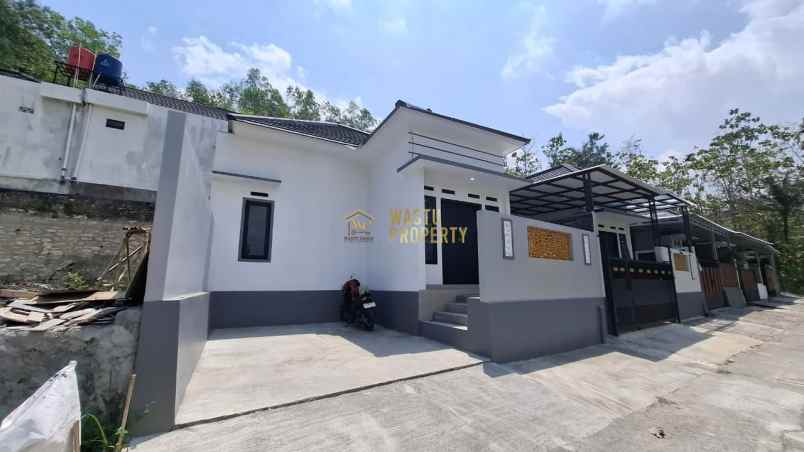 rumah minimalis modern siap huni di pajangan bantul