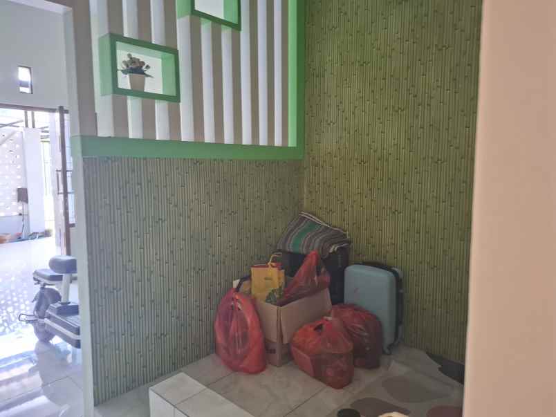 rumah pojok di perumahan pondok bedadung indah jember