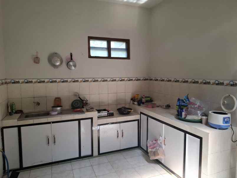 rumah pojok di perumahan pondok bedadung indah jember