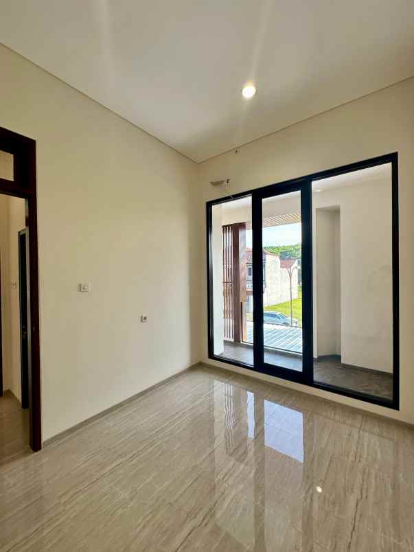 rumah premium siap huni lokasi cluster golf araya