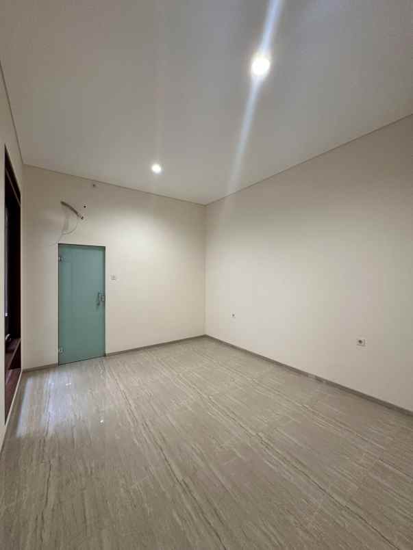 rumah premium siap huni lokasi cluster golf araya