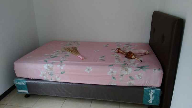 rumah raya hulaan menganti