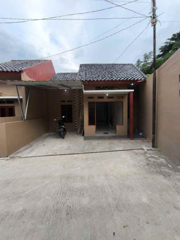 rumah ready 3 kamar tidur cash nego sawangan