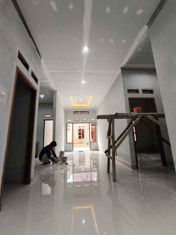 rumah ready 3 kamar tidur cash nego sawangan