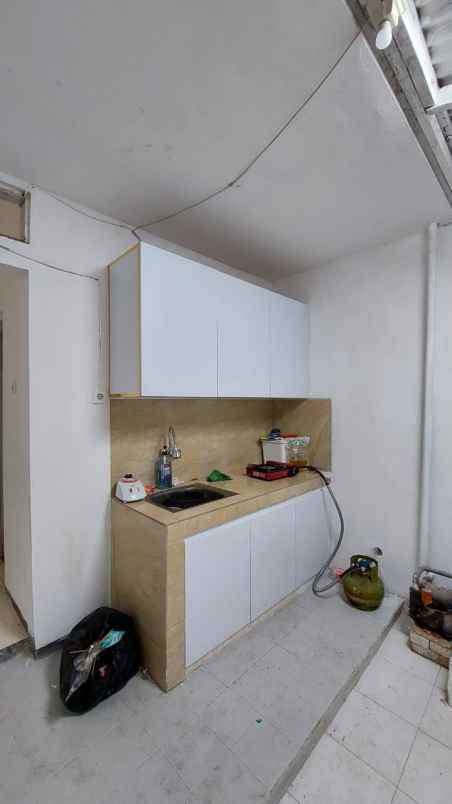 rumah second 1 lantai dekat pakuwon city mulyosari