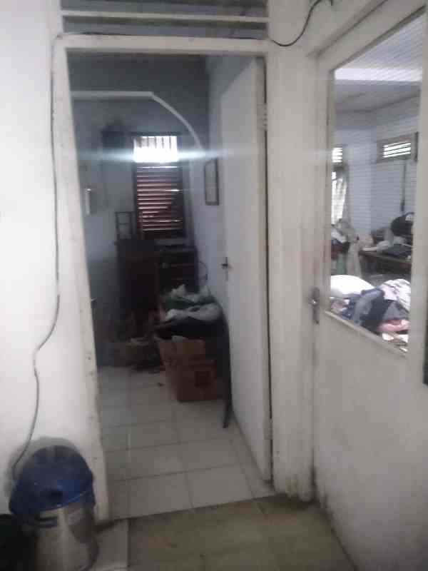 rumah second strategis di perumnas beji depok utara