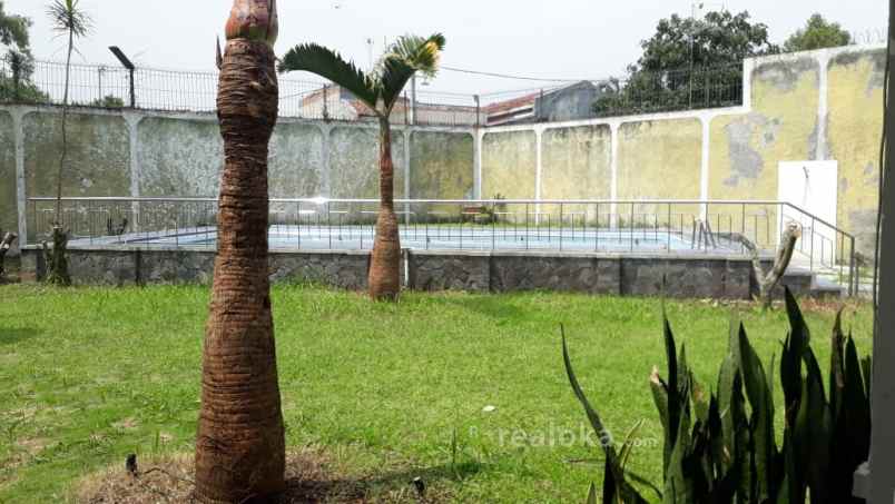 rumah setrasari sutami