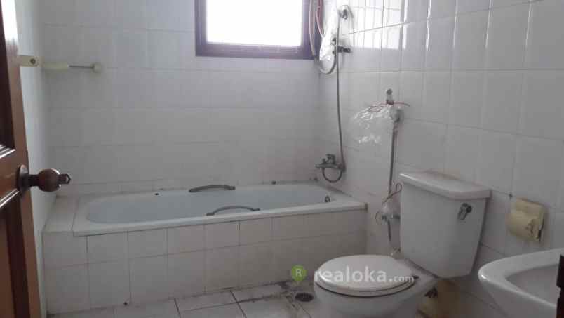 rumah setrasari sutami