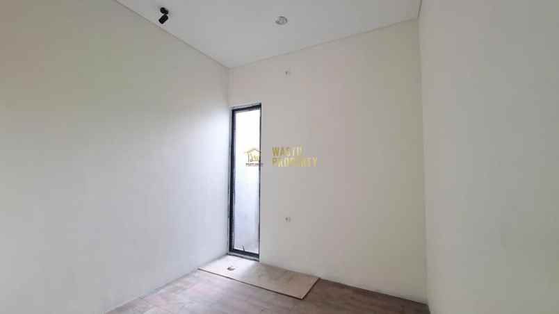 rumah siap huni dekat exit tol jogja solo di kalasan