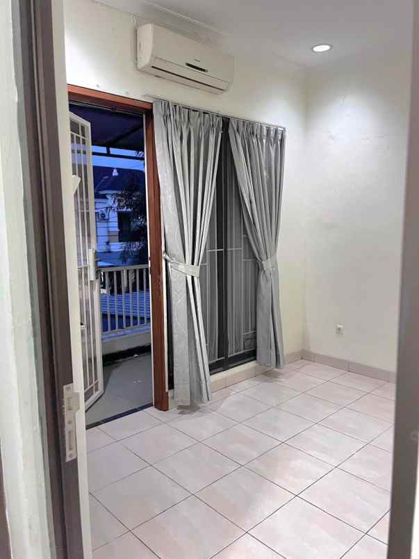 rumah siap huni di cluster aralia harapan indah bekasi