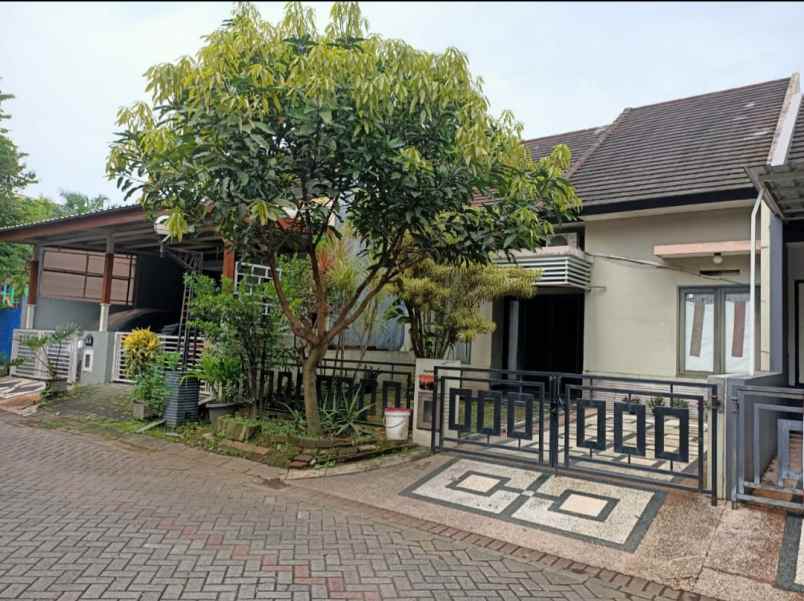 rumah siap huni lokasi kawasan elit permata jingga