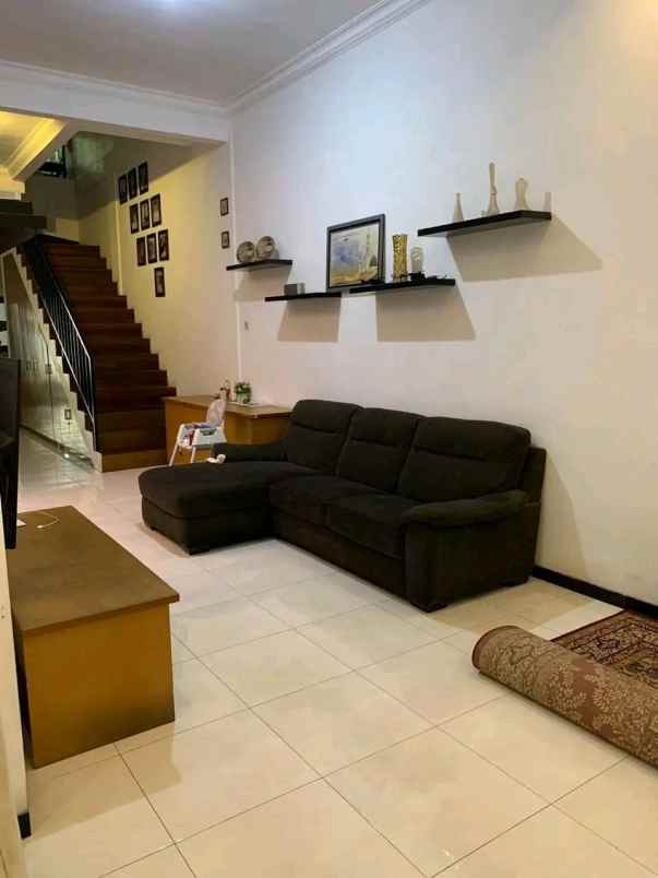 rumah siap huni lokasi pandanwangi malang