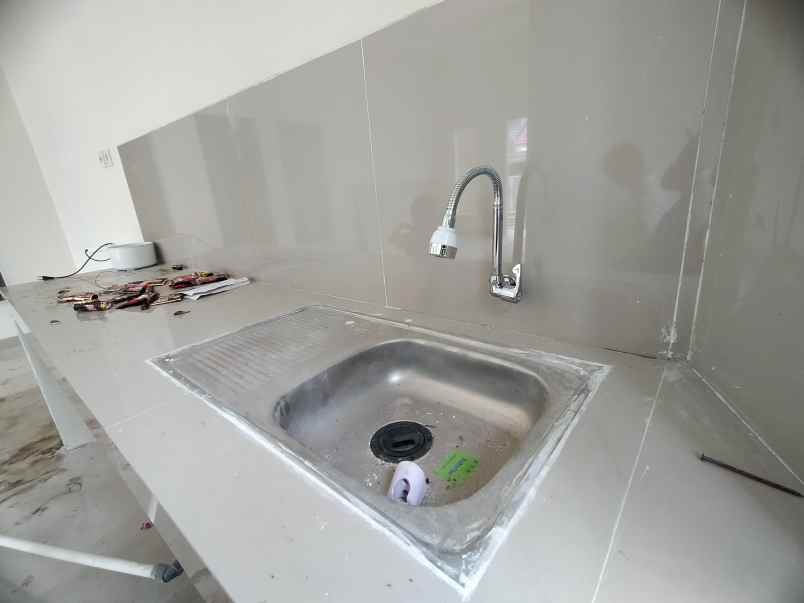 rumah siap huni strategis di kebalen bekasi