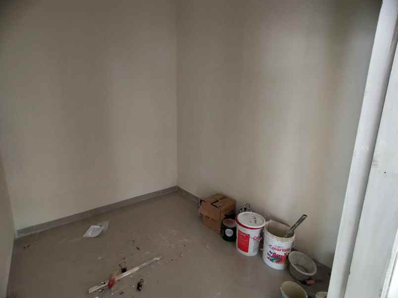 rumah siap huni strategis di kebalen bekasi