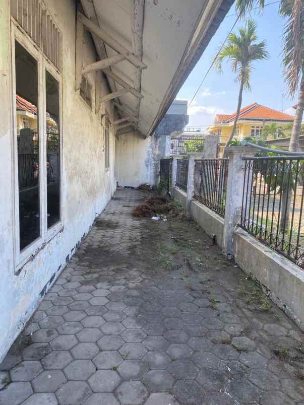 rumah siwalankerto permai hadap selatan