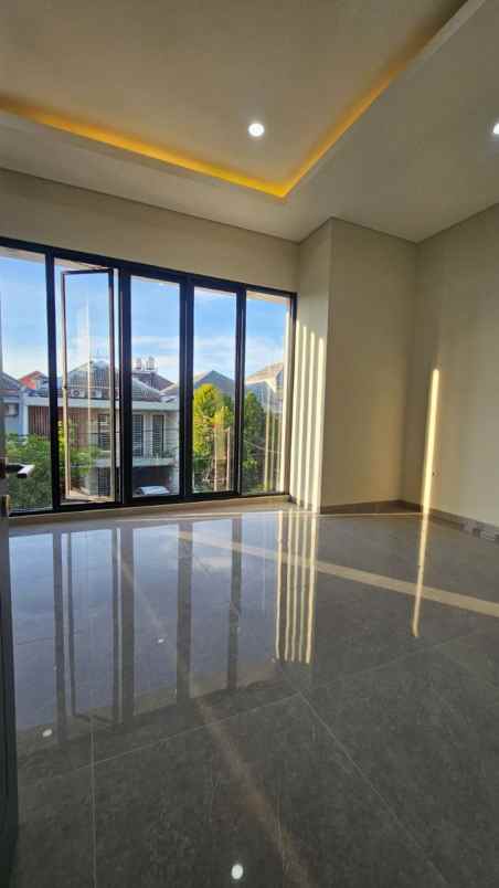 rumah sutorejo utara new mewah granite strategis
