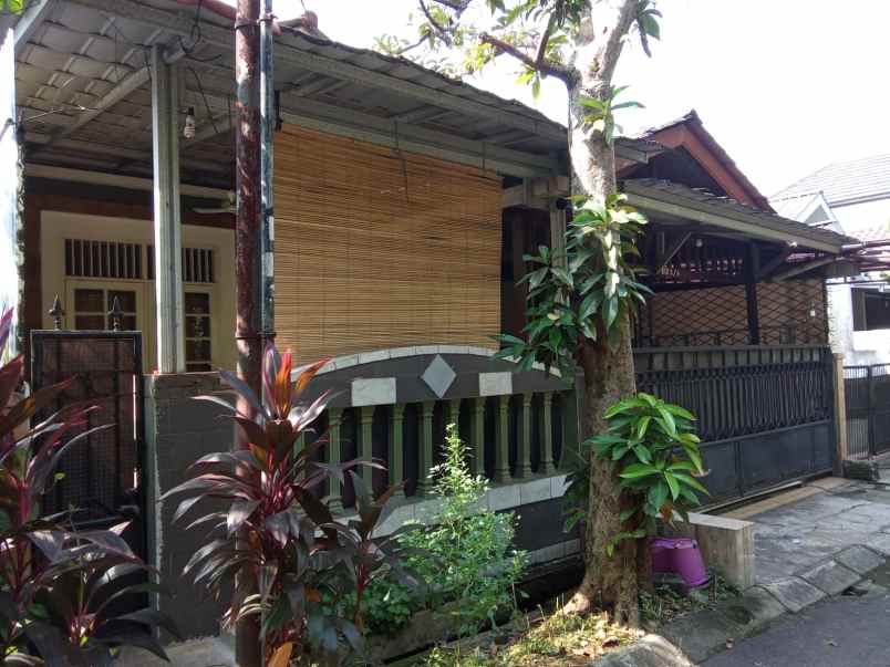 rumah tinggal di bintaro jaya