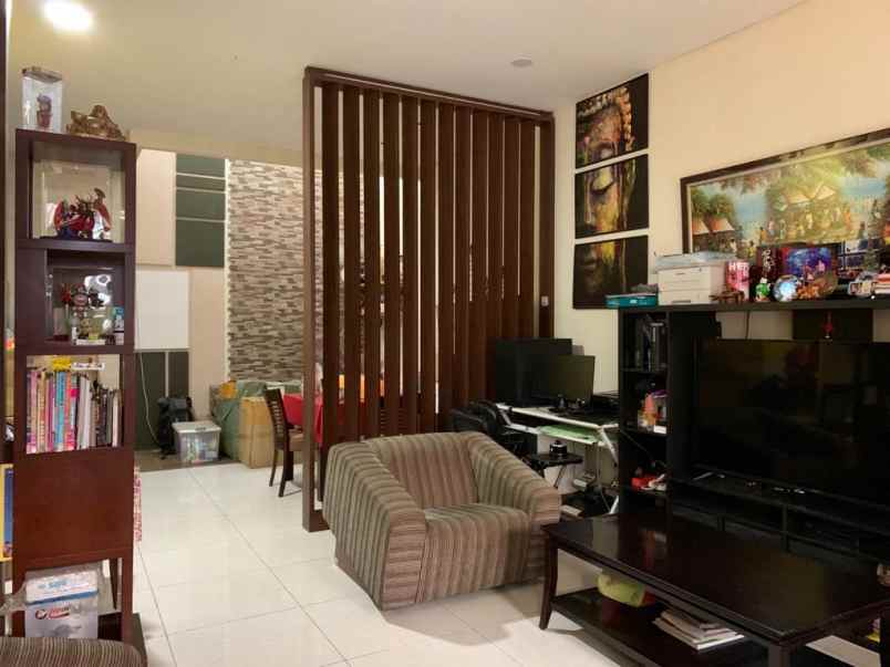 rumah walikota gading kelapa gading