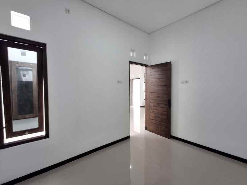 sisa 1 unit rumah terlaris belakang kampus umy jogja