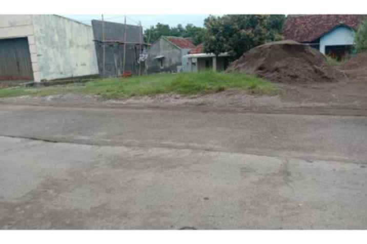 tanah jln angkasa pengampaan