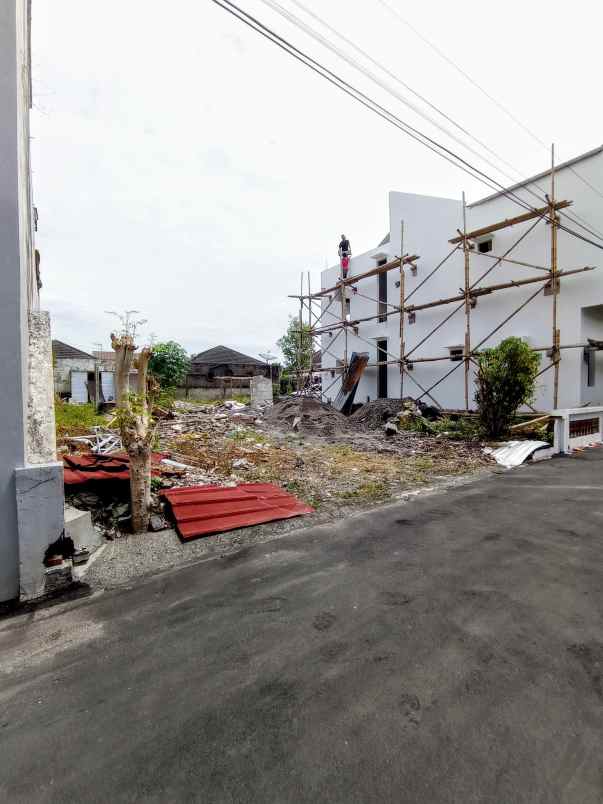 tanah pekarangan di kaliurang km 7 dekat ke ugm