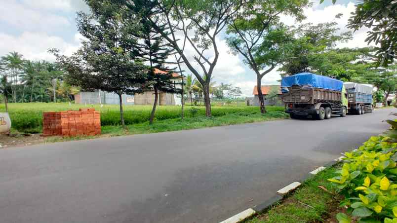 tanah super luas strategis murah di kepanjen malang