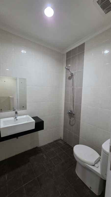 termurah dijual cepat rumah tesla gading serpong