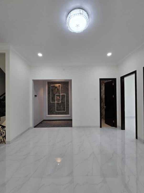 turun harga rumah mewah siap huni di pondok bambu