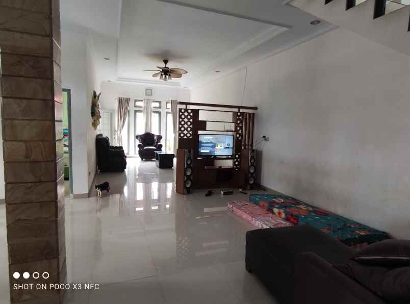 villa alamat jalan cisarua km 80