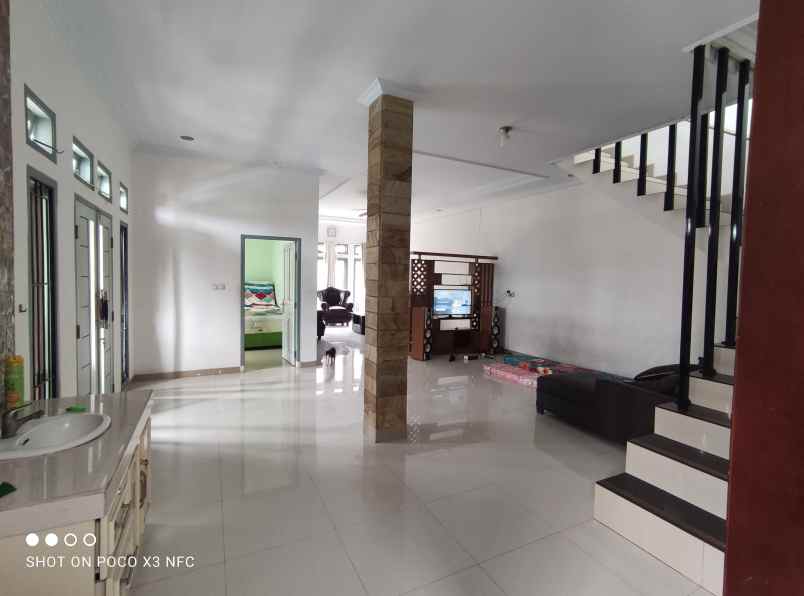 villa alamat jalan cisarua km 80