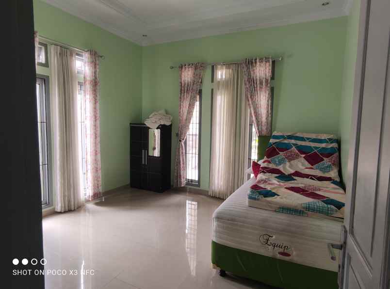 villa alamat jalan cisarua km 80