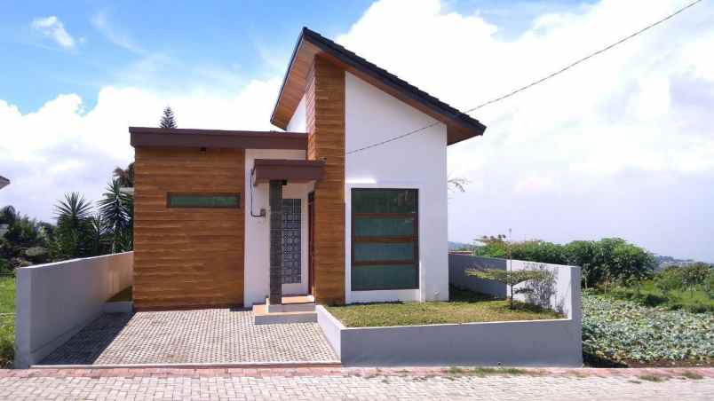 villa lembang bandung dekat dusun bambu parongpong