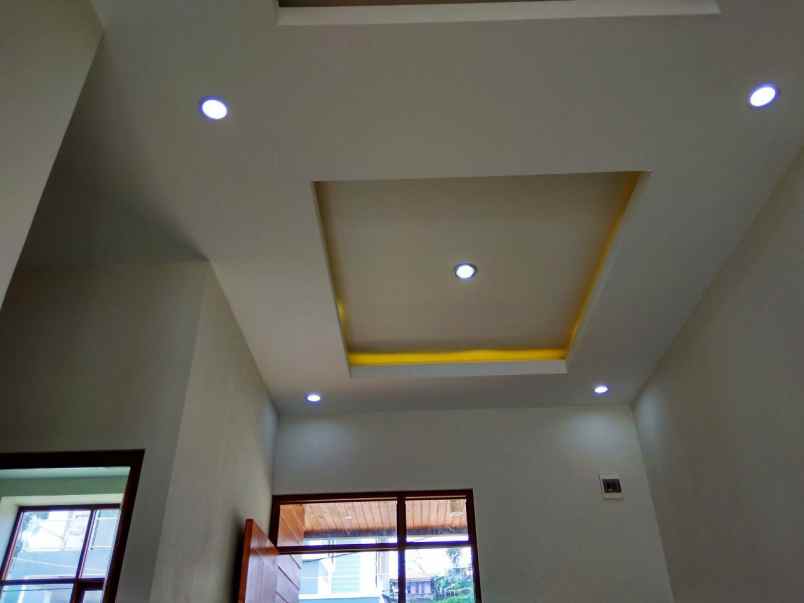 villa lembang bandung dekat dusun bambu parongpong