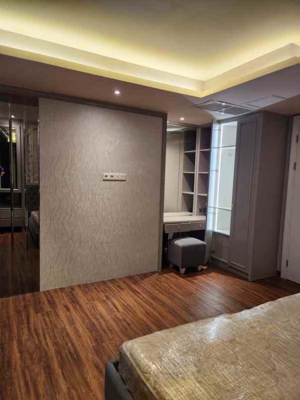 apartemen one galaxy residence