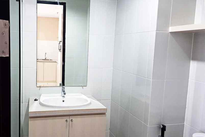 dijual apartemen casa de parco 1br full furnished