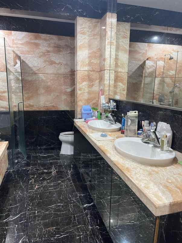 dijual apartemen jl raya pantai mutiara tg