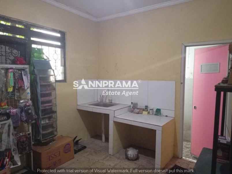 dijual bangunan toko 3 pintu cagar alam depok lama