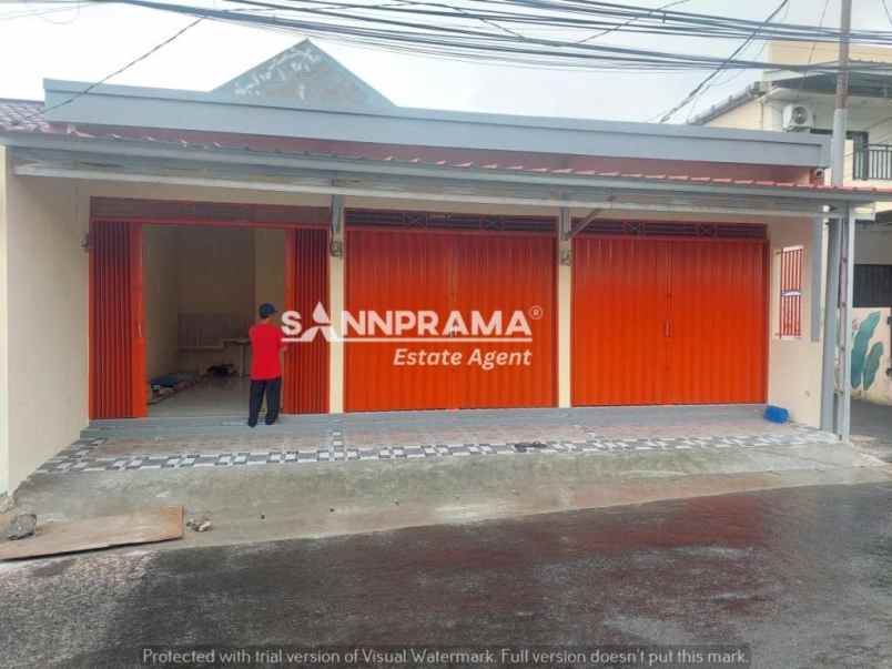 dijual bangunan toko 3 pintu cagar alam depok lama