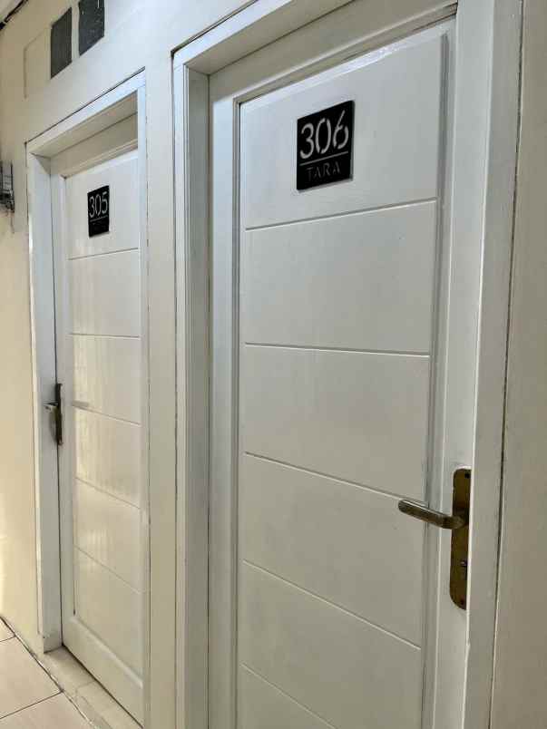 dijual cepat kos depok 40 kamar 3 kios