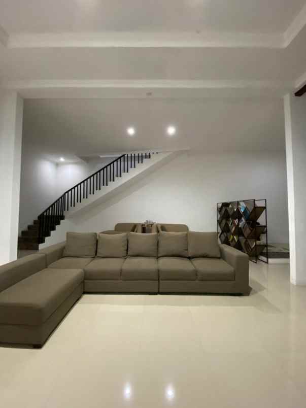 dijual cepat rumah di loji bogor barat