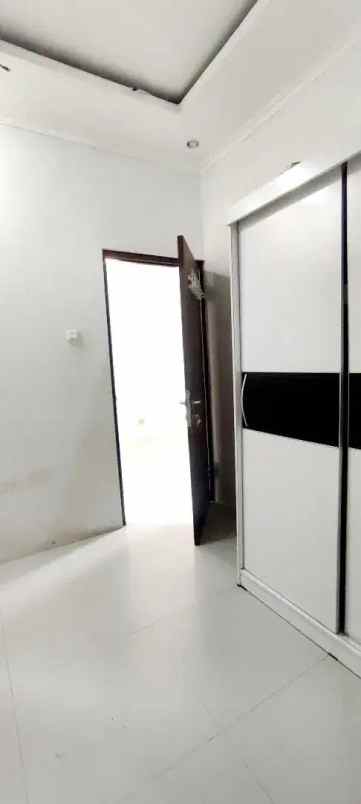 dijual cepat rumah nyaman di bsd lokasi strategis