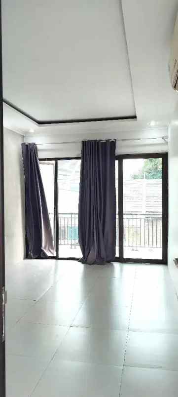 dijual cepat rumah nyaman di bsd lokasi strategis