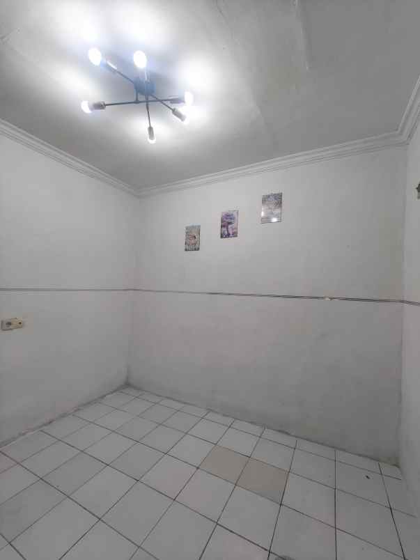 dijual cepat rumah puri anggrek blok d25 no 10