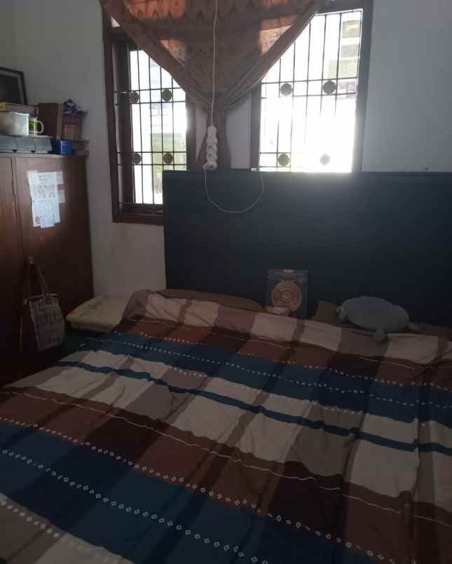 dijual di bawah njop rumah di ostana kawaluyaan