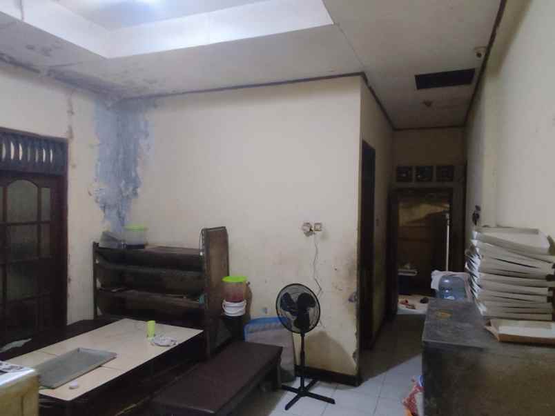 dijual disewakan workshop rumah strategis di jagakarsa