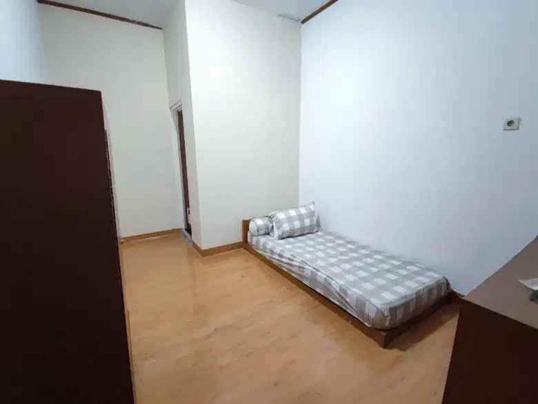 dijual kost ceger raya