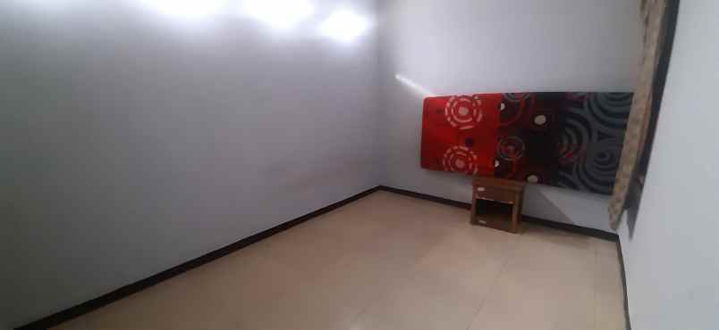 dijual kost cisaranten kulon