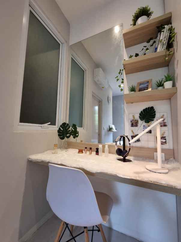 dijual kost gading serpong