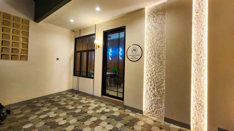 dijual kost tanjung duren selatan